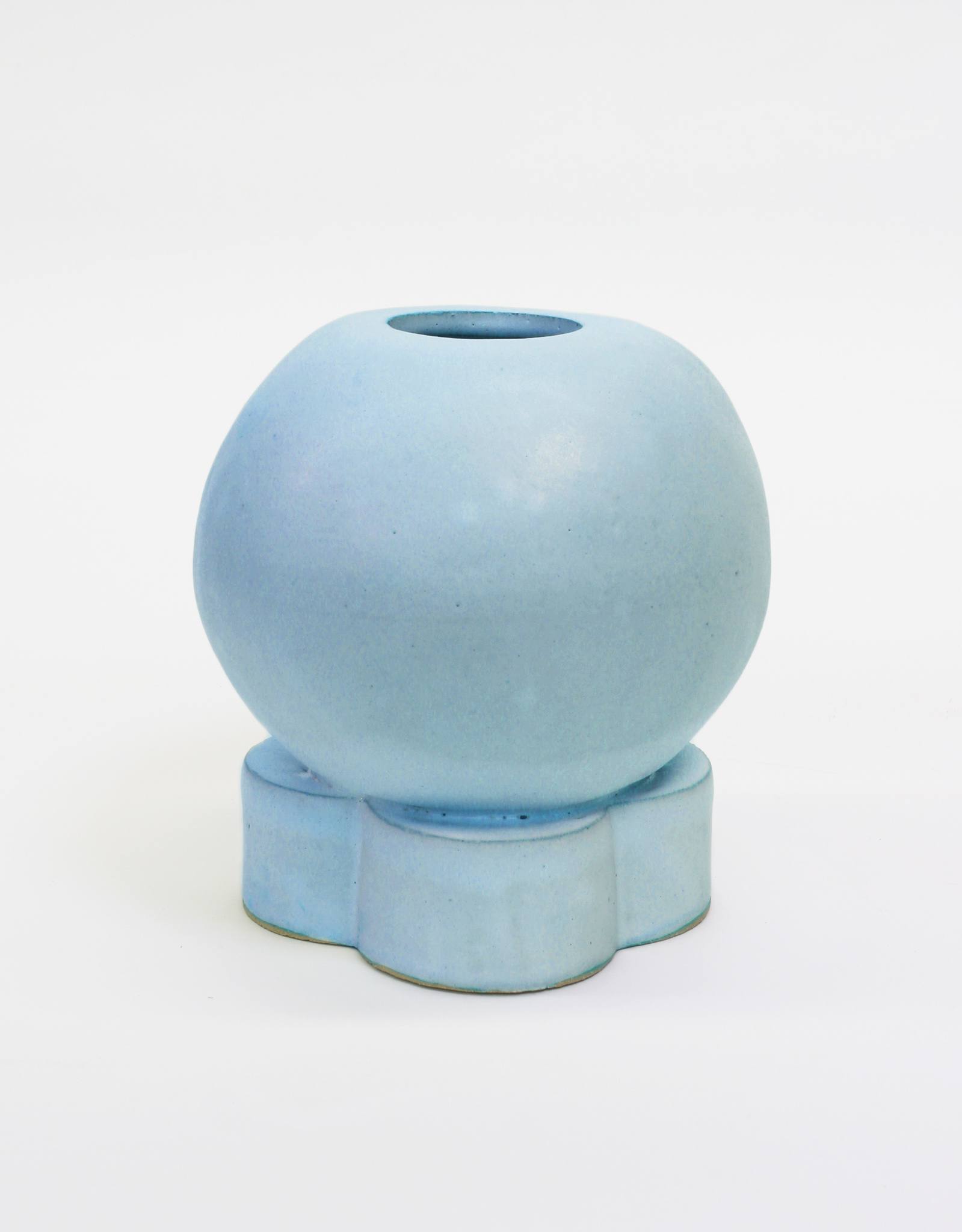 Tube Clover Ball Vase